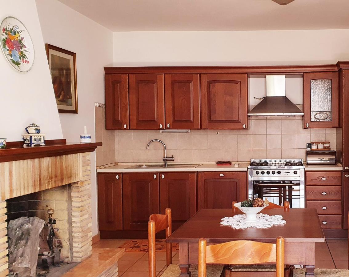 Casa Ciuffina Bed & Breakfast Civitella Casanova Eksteriør bilde